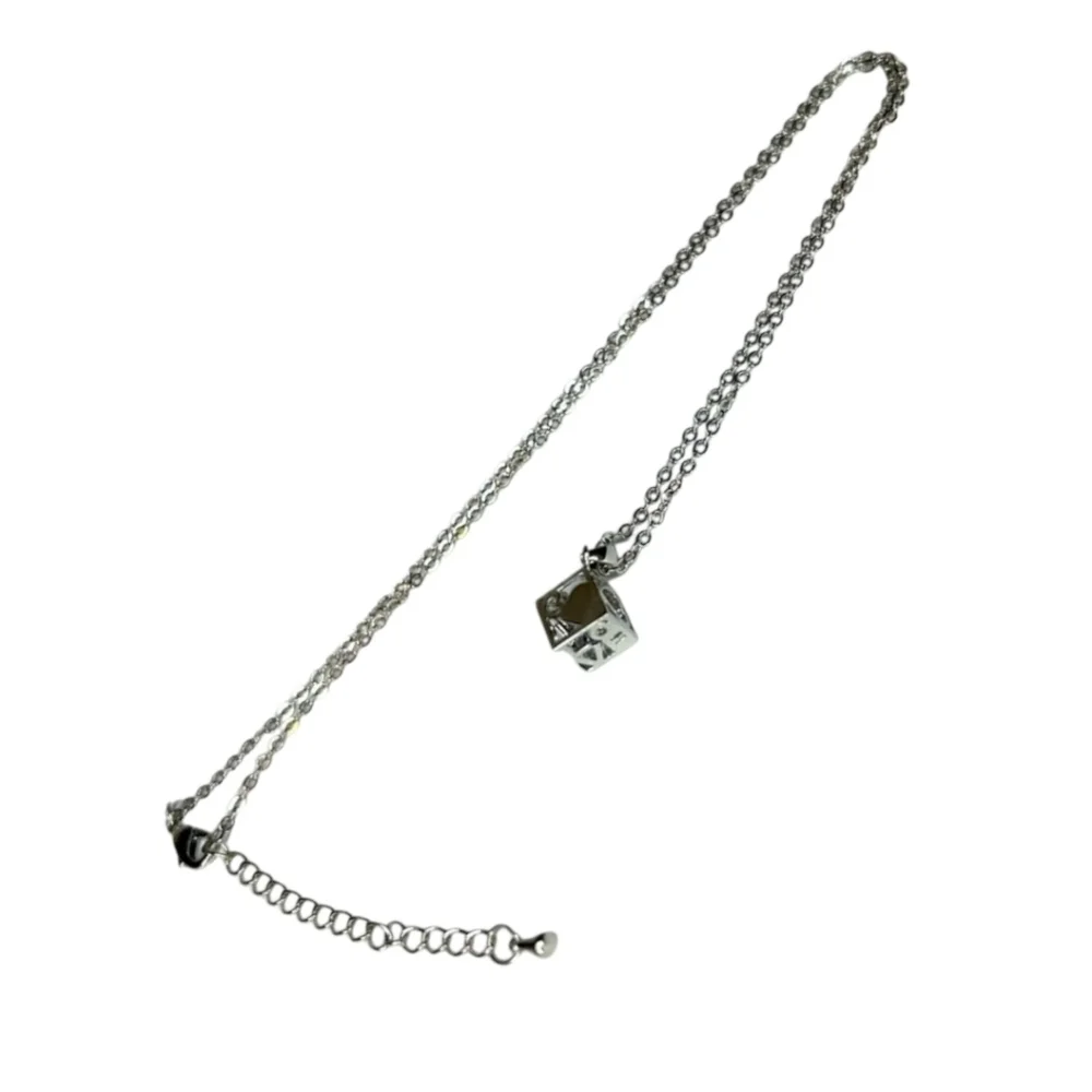 💎 Swarovski Elements Crystal Pendant Necklace – Silver (Authentic)